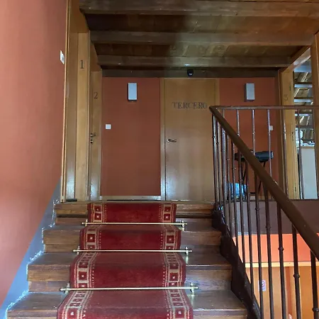 Loft De La Place Apartment