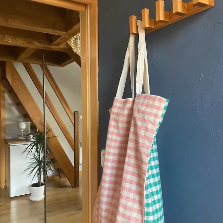 Lägenhet Loft De La Place Bourg-Madame