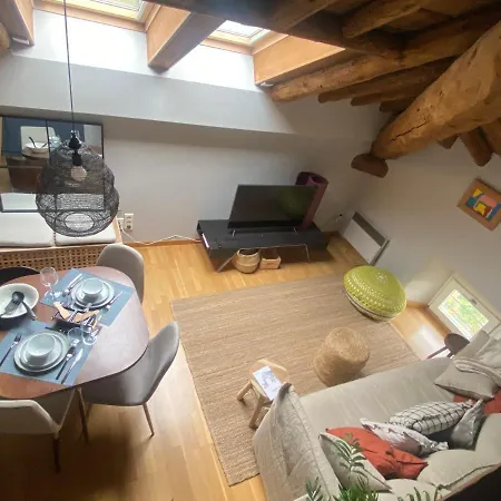 Loft De La Place Bourg-Madame